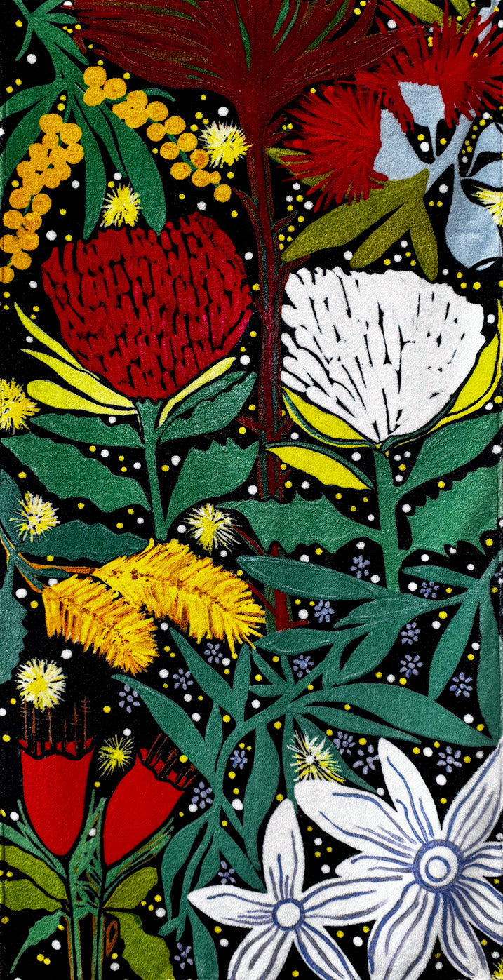 Native plants - Plush Beach Towel