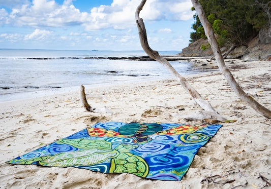 Journey of the Turtles - Sand-free Beach Towel
